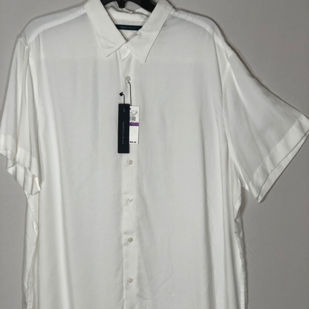 Perry Ellis shortsleeved.